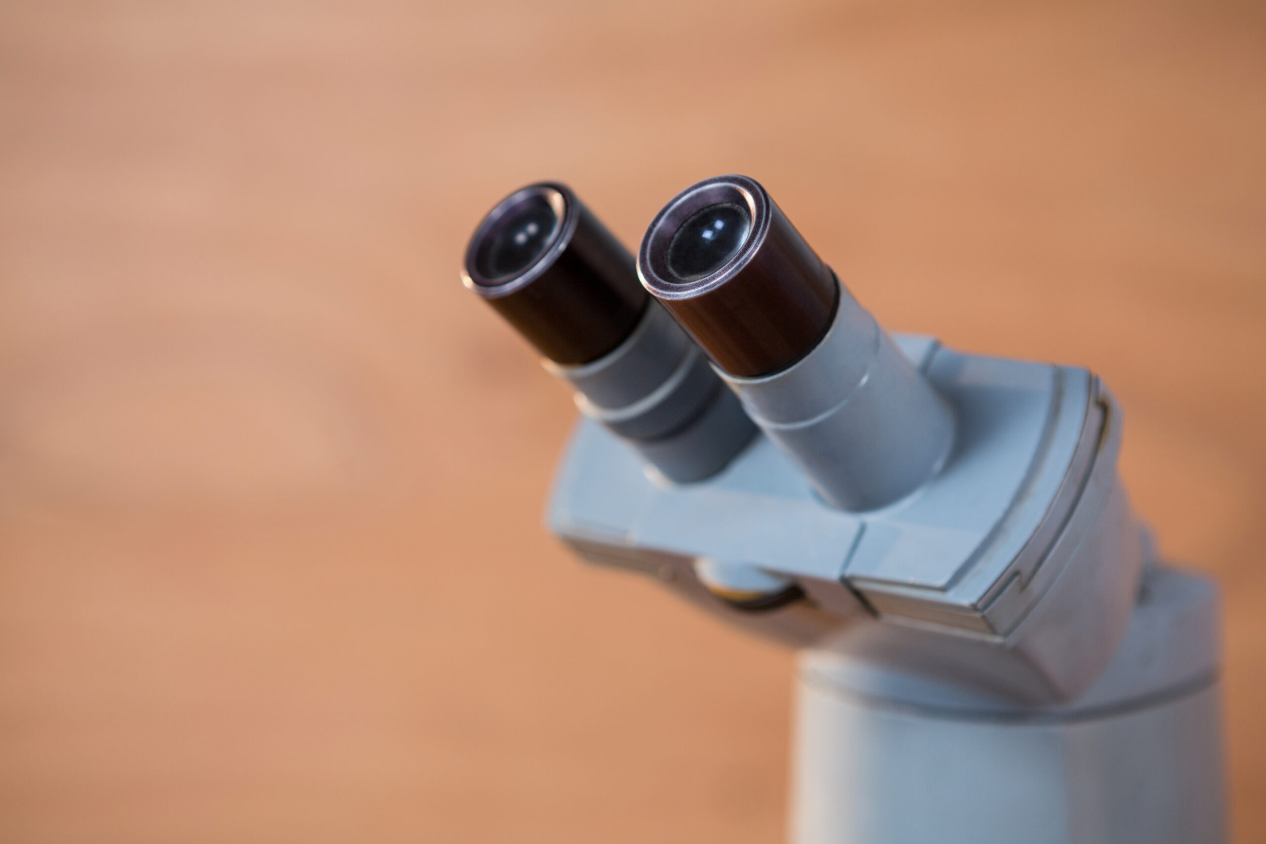 Scanning electron microscope in a laboratory used for SEM surface analysis